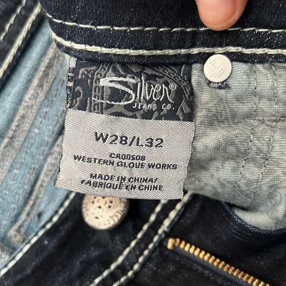 Silver Suki Flap Jeans Dark Distressed Wash 28x32 - Picture 4 of 7